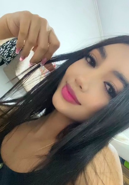 Cata online for a video call